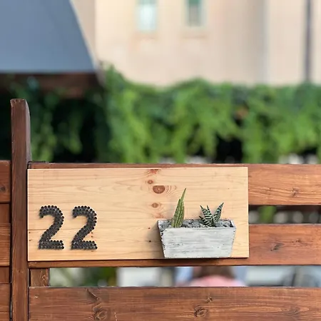 Kapparis Flat 22 פאראלימני