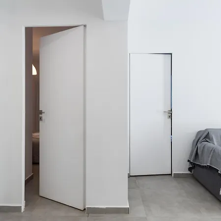 Kapparis Flat 22 * 파라림니